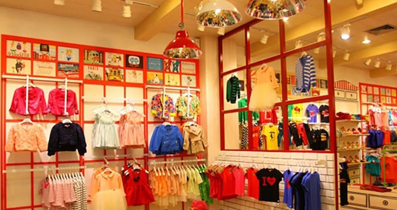 Những cách decor shop quần áo trẻ em theo xu hướng hiện đại