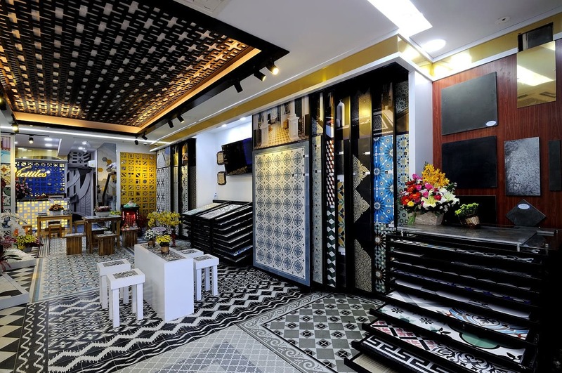 showroom gạch men ốp lát - Crystal Design TPL