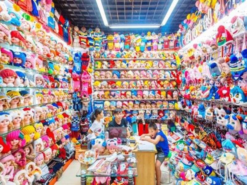 thiết kế nội thất cửa hàng đồ chơi trẻ em