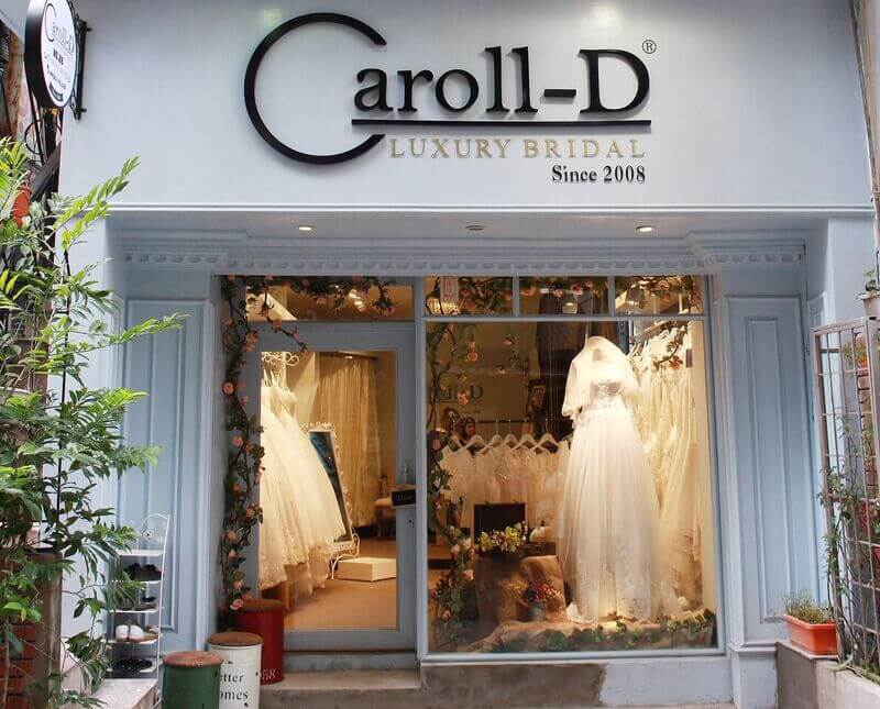 trang trí tiệm áo cưới sang trọng
