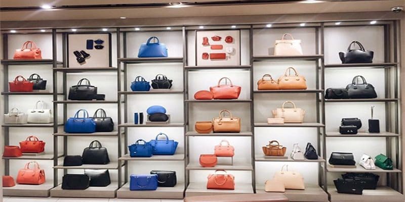 15+ Mẫu thiết kế shop túi xách đẹp - hiện đại nhất 2022