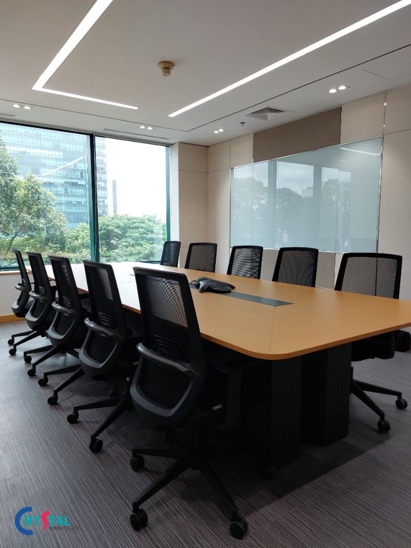 phòng họp được bố trí nội thất tiện nghi
