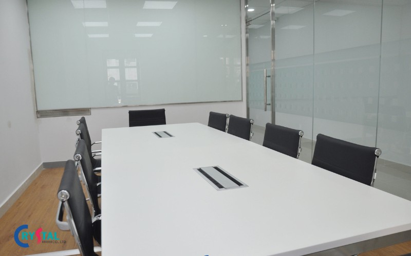 Thiết kế phòng họp ở chi nhánh Shinhan Bank Tân Phú, thực hiện bởi Crystal Design TPL
