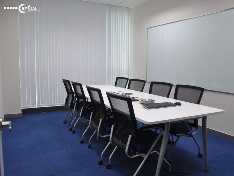 Các tiêu chuẩn thiết kế nhà văn phòng khác là bố trí nội thất hợp lý