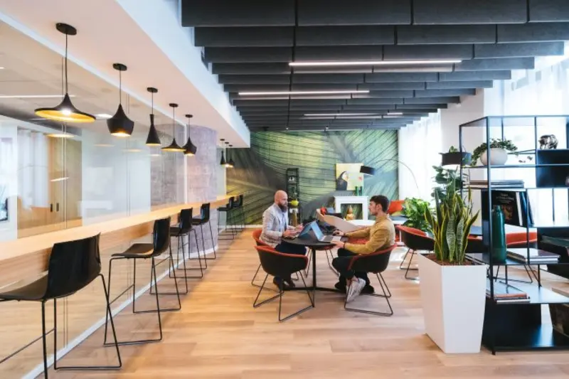 Coworking Space pha trộn yếu tố hiện đại và Bắc Âu, tạo môi trường làm việc sáng tạo và linh hoạt.