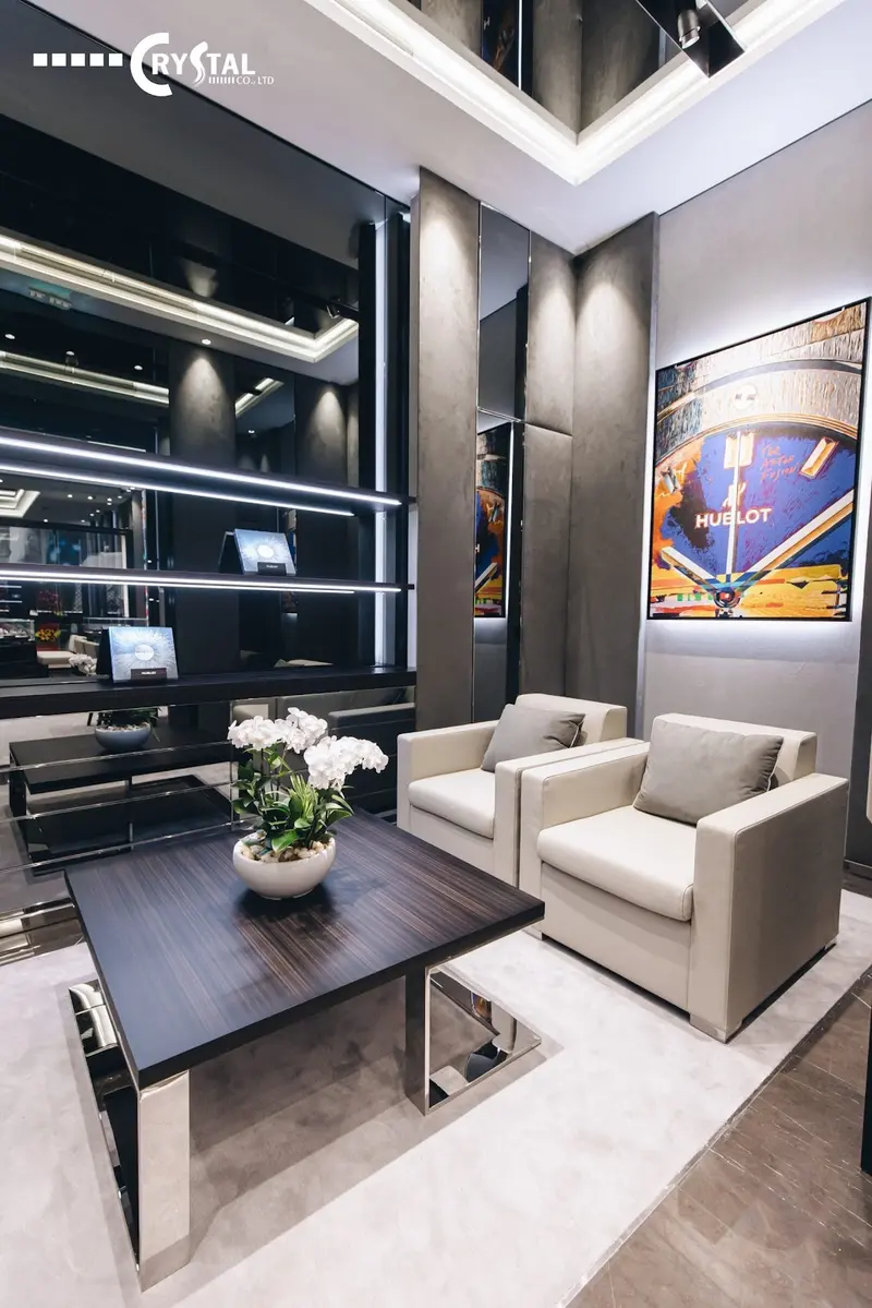 Khu vực tư vấn & trải nghiệm khách hàng là hạng mục cần lưu ý khi thiết kế shop đồng hồ.