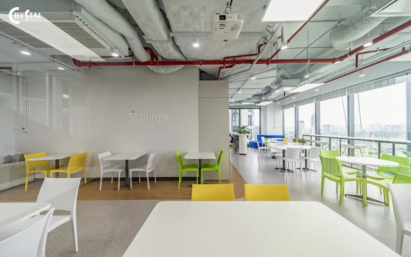 Hệ thống thông gió – ánh sáng – xử lý mùi trong canteen văn phòng cần được thiết kế hiệu quả.