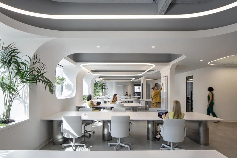 Cách phân bổ mật độ bàn hợp lý với 1,2 - 1,5m² không gian cho mỗi nhân sự (Nguồn: Internet)