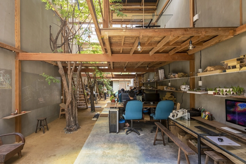 Văn phòng đậm chất “Biophilic” với những mảng cây xanh và tận dụng nhiều vật liệu tự nhiên (Nguồn: Internet)