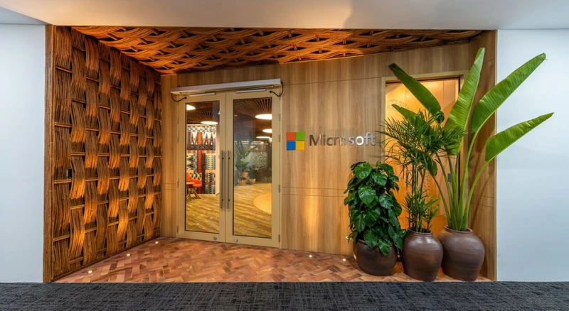 Prioritizing FSC-certified or reclaimed hardwoods over imported premium timbers (Source: Internet) 