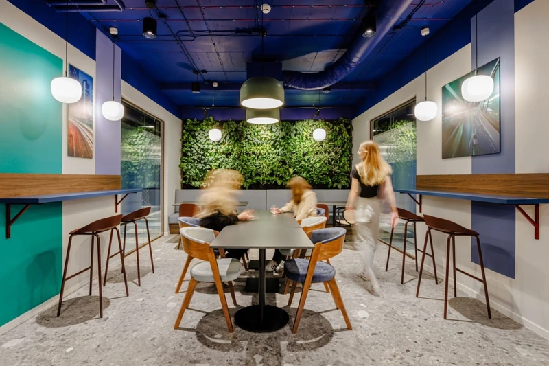 Biophilic design is no longer just a trend; it is a baseline expectation for commercial well-being and productivity (Source: Internet) 