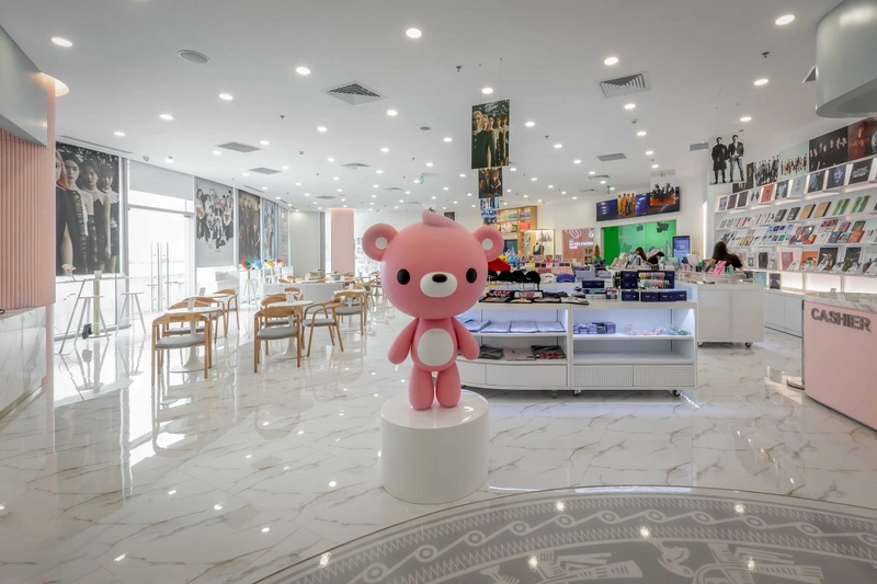 Thiết kế cửa hàng theo phong cách hiện đại, trẻ trung (Nguồn: Deco Crystal)