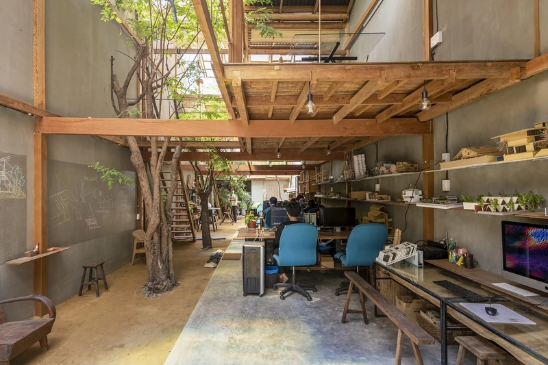 Văn phòng đậm chất “Biophilic” với những mảng cây xanh và tận dụng nhiều vật liệu tự nhiên (Nguồn: Internet) 