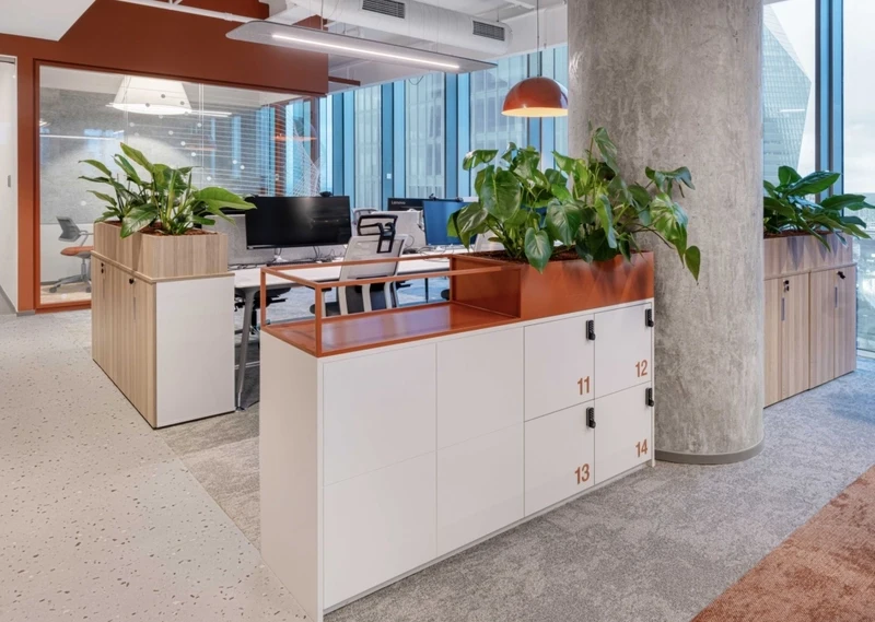 Modular workstation systems and movable dividers can be reconfigured in minutes, allowing the office layout to respond fluidly to evolving project team sizes