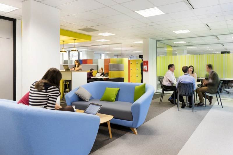 A masterclass in agility: reconfigurable soft seating, hot-desking zones, and locker banks ensure the office remains a resilient tool for organizational growth.