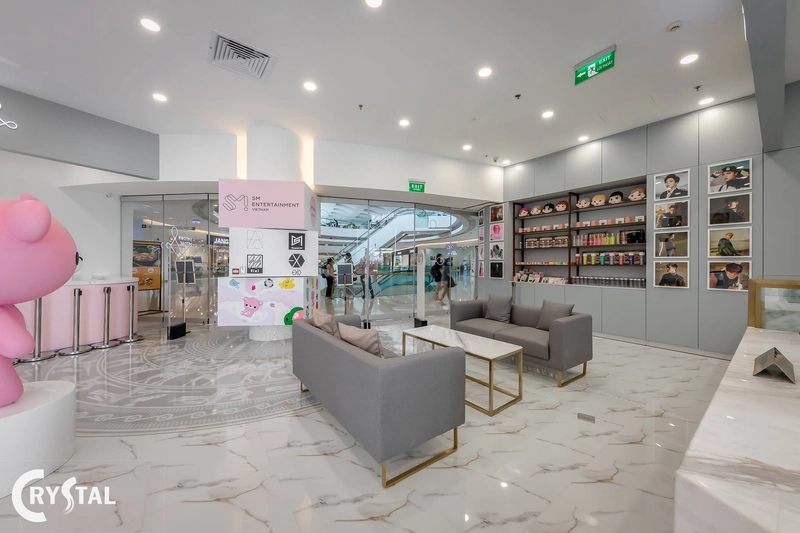 Dự án SMTown Café & Store thực hiện bởi đội ngũ Crystal Design TPL (Nguồn: Deco Crystal) 