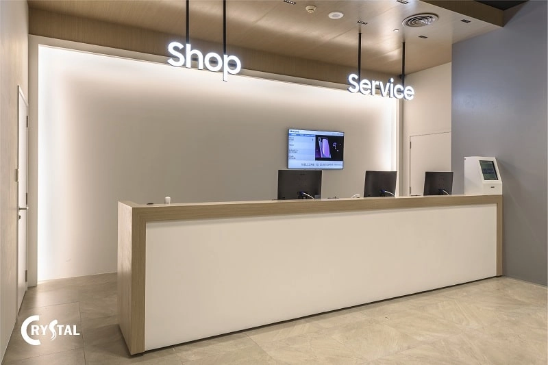 Khu vực dịch vụ khách hàng của Samsung Showcase (Nguồn: Deco Crystal) 