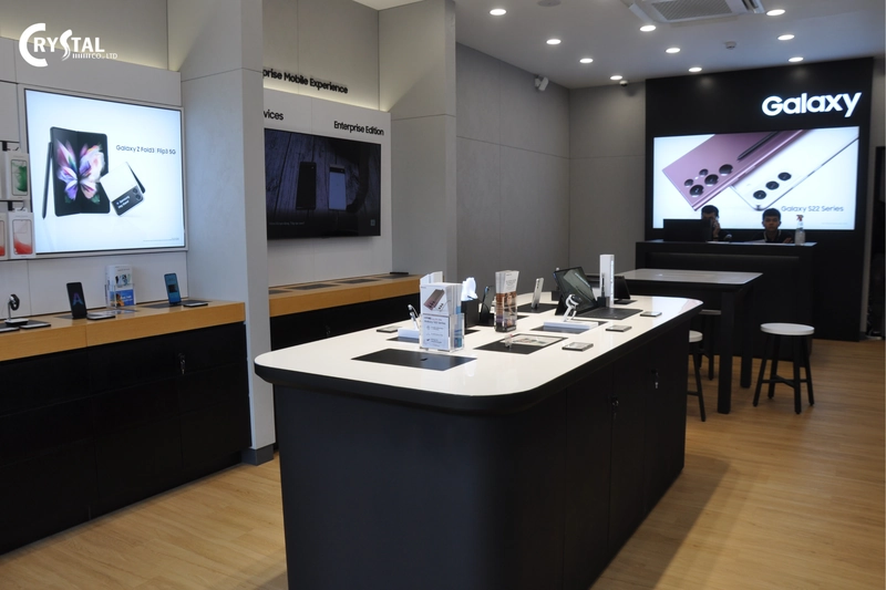 Thiết kế nội thất showroom Samsung Võ Văn Ngân, TP.HCM (Nguồn: Deco Crystal) 
